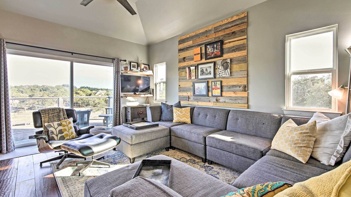 Wimberley House | Peaceful Hill Country Hideaway w/Pond Views