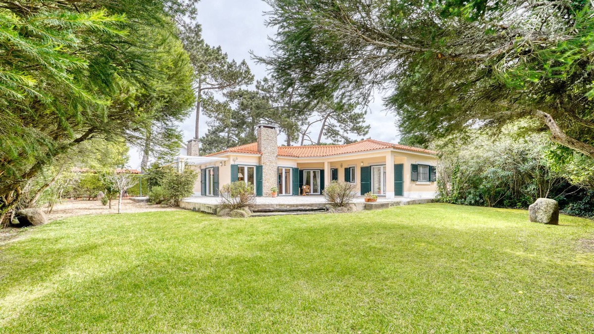 Banzao House | Peaceful holiday house in pine forest close to the beaches
