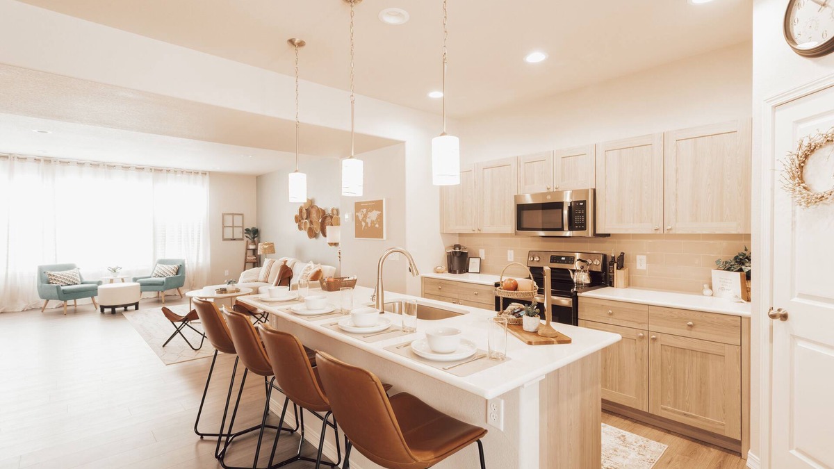 Cumbre Vista House | Peaceful home away from home in NE ColoradoSprings