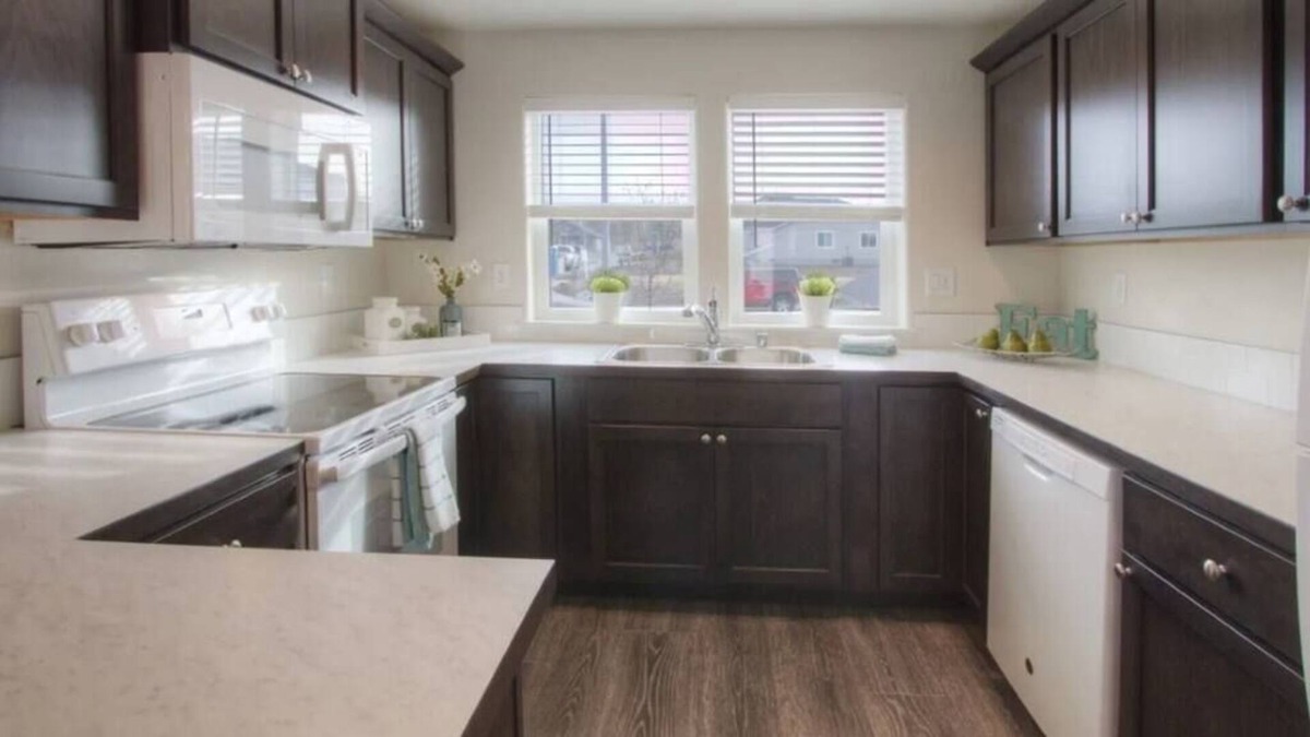 South Richland House | Peaceful Home w/ private yard and garage #WA3001Du