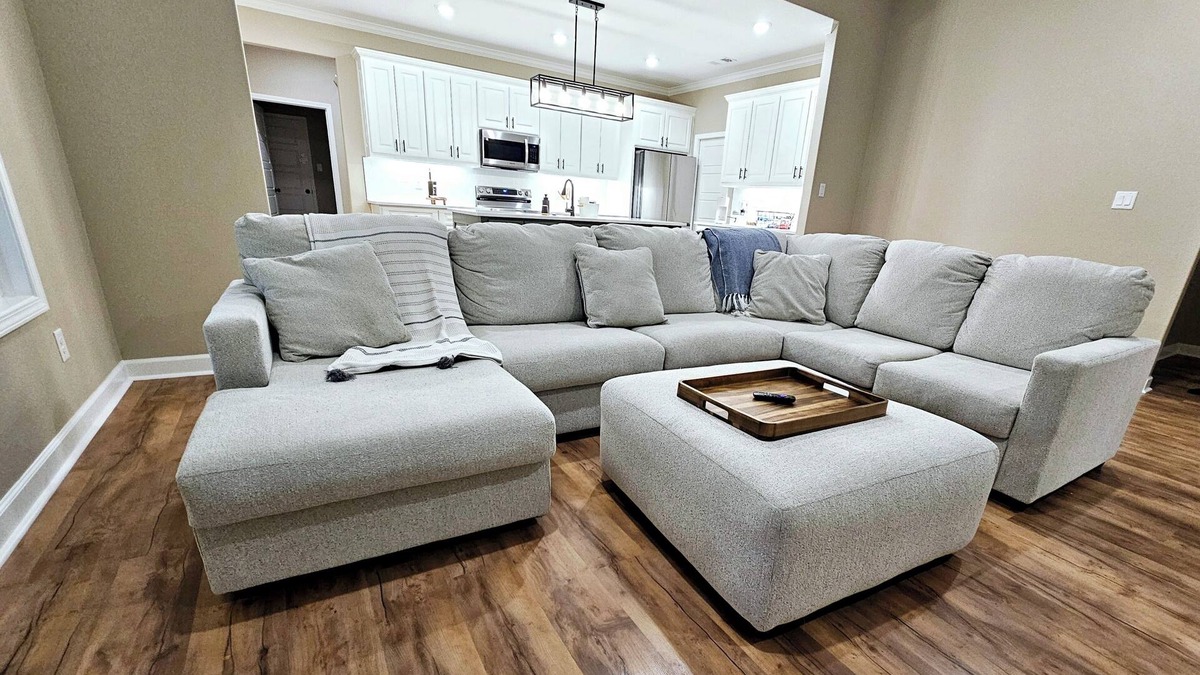 Jones Mills House | Peaceful King Suite 4 bedrooms. nPool+Playground! 15 miles from Magic Springs!