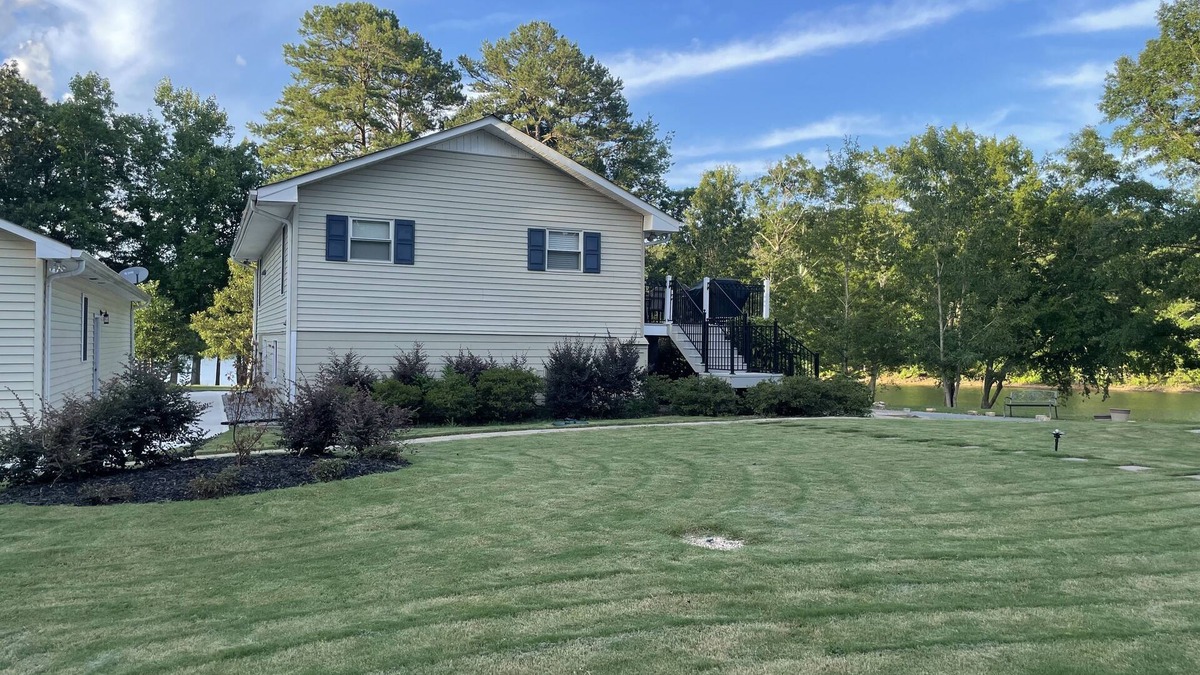 Townville House | Peaceful Lakefront Getaway Close to Clemson