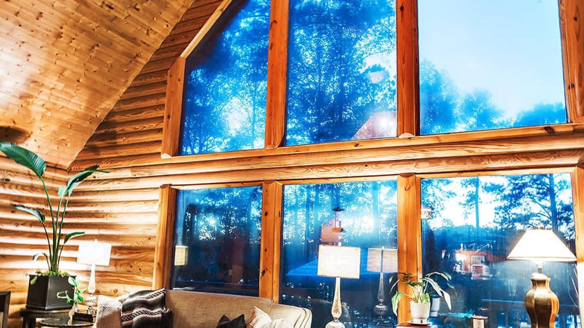 Huntcliff Cabin | Peaceful Lakeview Cabin