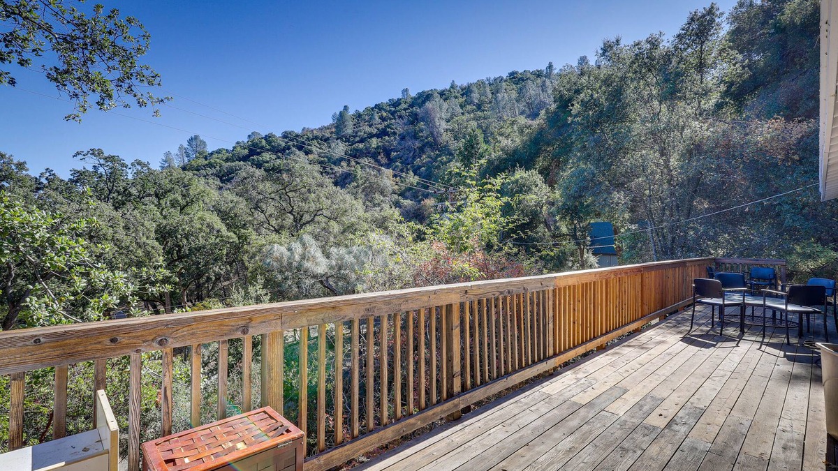 Clear Lake House | Peaceful Lower Lake Home ~ 5 Mi to Clear Lake!