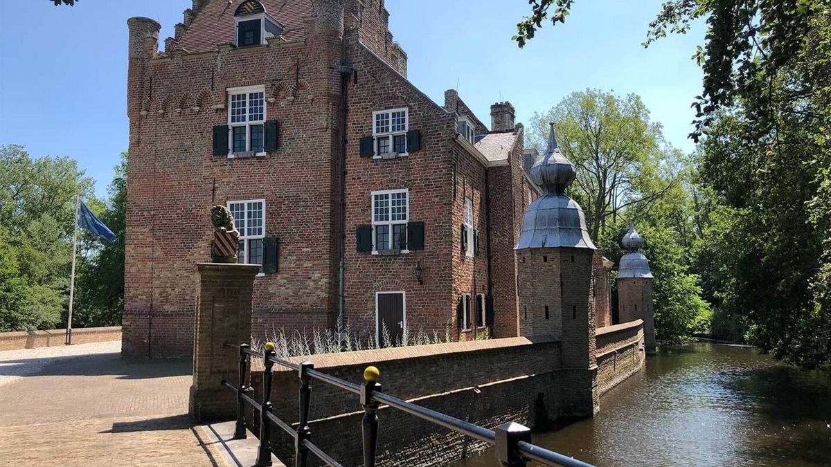 Renesse Hotel | Peaceful Manor Room w/Private Terrace & Boules Lane