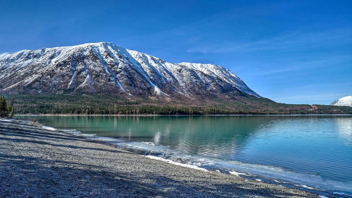 Cooper Landing House | Peaceful Mountain-View Home - Walk to Kenai Lake!