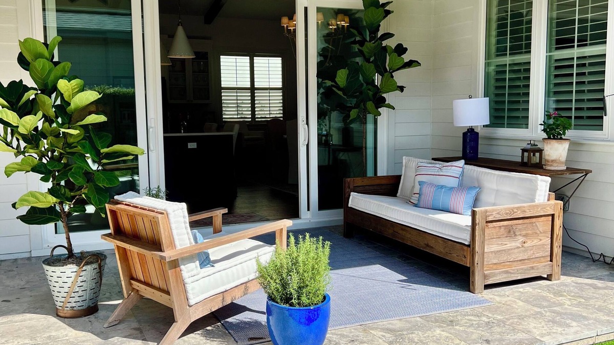 Newberry House | Peaceful Oasis in Town of Tioga, 4 Bed/2.5 Bath with Fully Fenced Garden