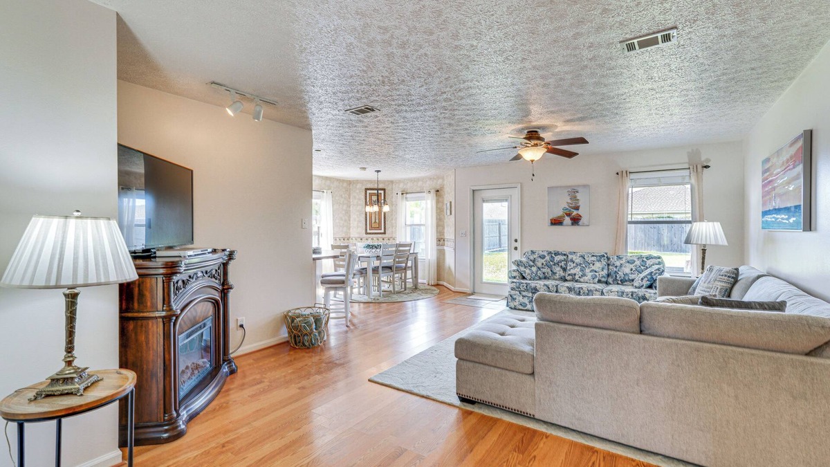 Panama City House | Peaceful Panama City Home w/Fenced Backyard!