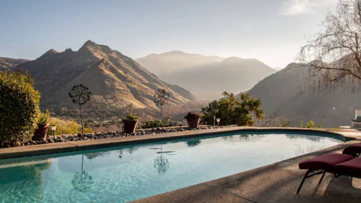 Three Rivers House | PEACEfUL PARADiSE You’ll Never Want to Leave!