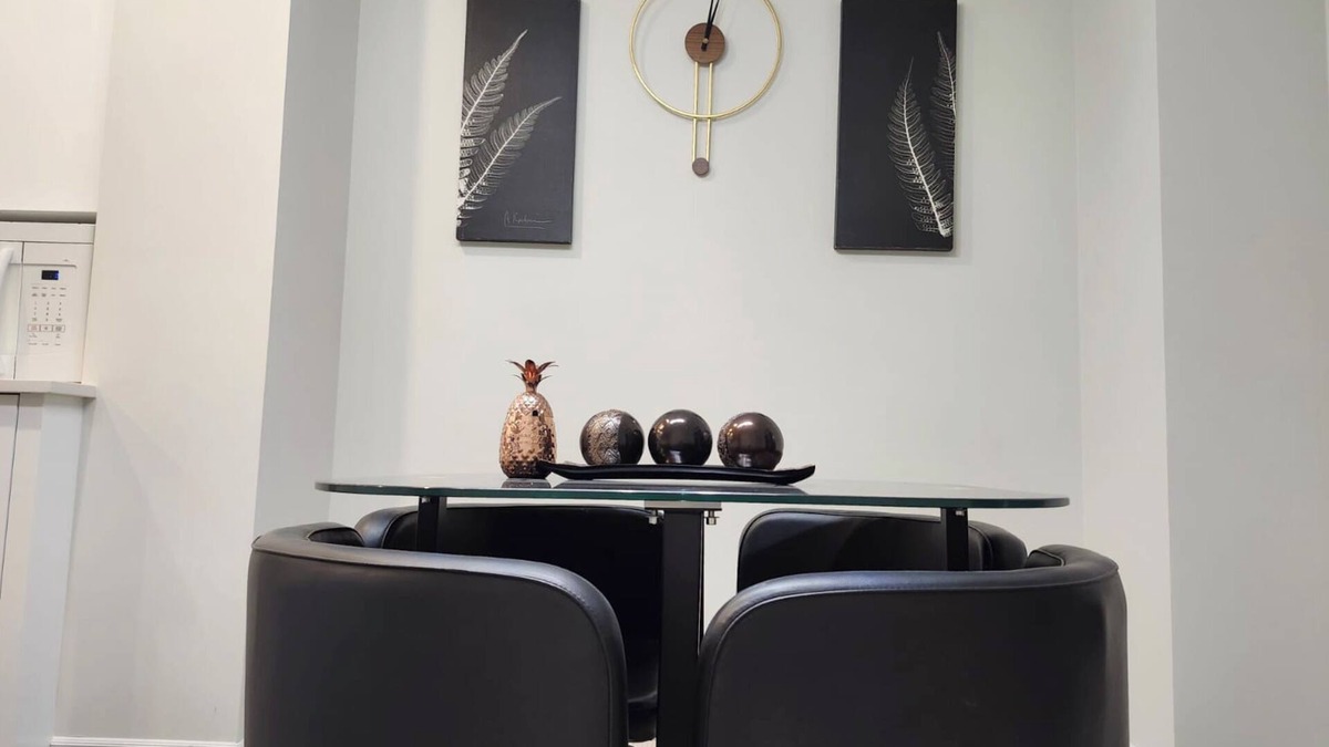 Chapel Hill South House | Peaceful place to stay in Ottawa