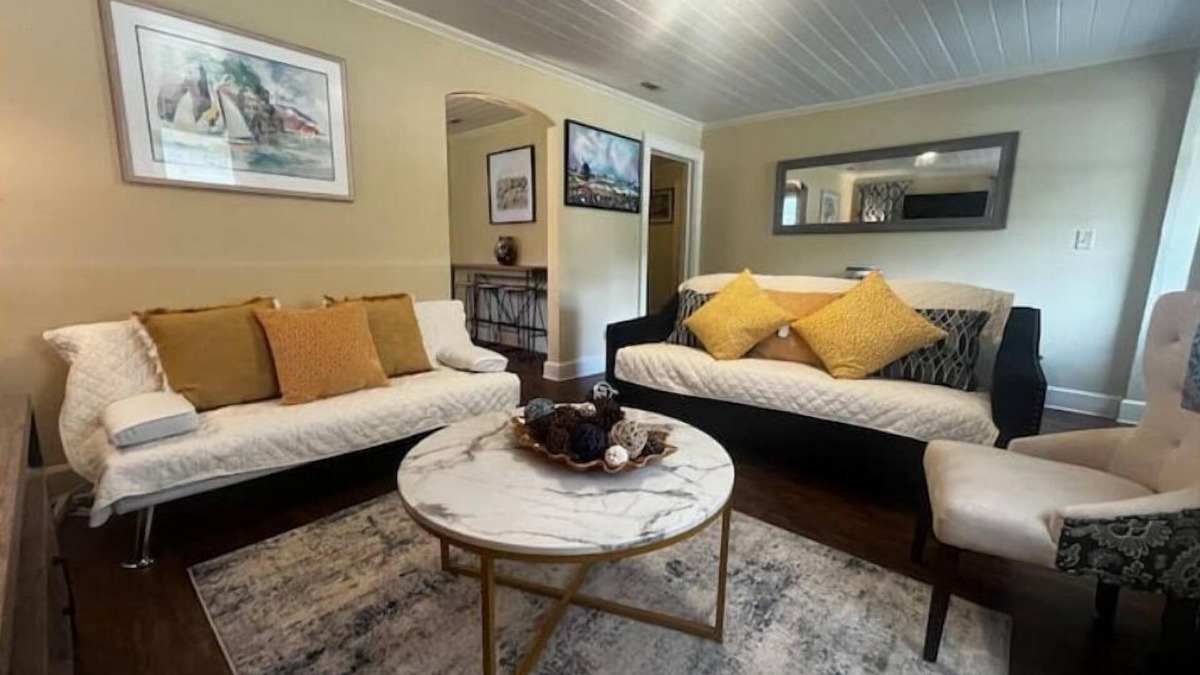Valdosta House | Peaceful Private home near VSU, Down town & SGMC