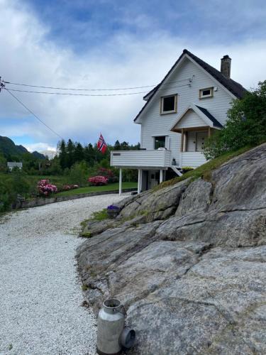 Sokndal House | Peaceful Riverfront Home with Views