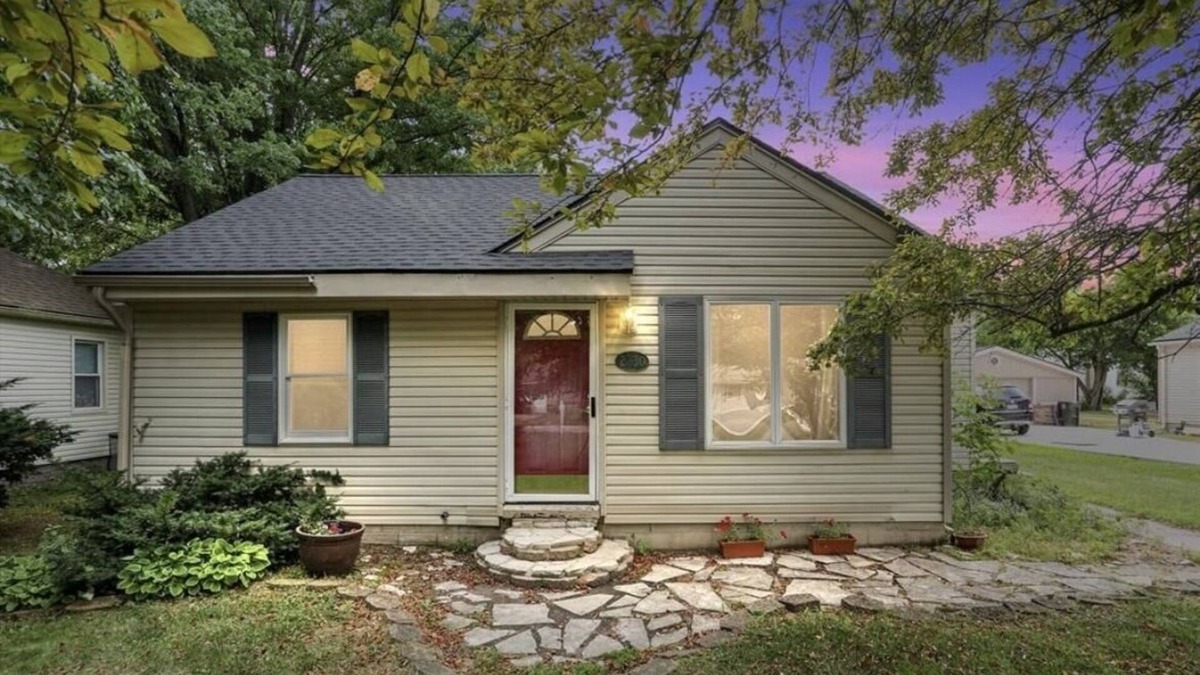 Rochester Hills House | Peaceful Rochester Home, Quiet and Charming!