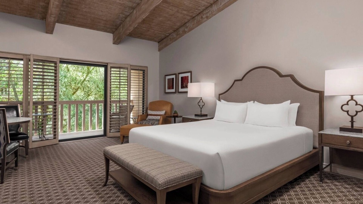Rancho Bernardo Hotel | Peaceful Room w/Outdoor Space Perfect Romantic Couple Stay | Outdoor Pool