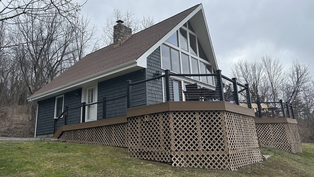 Town of Jerusalem Cabin | Peaceful Sanctuary with an Incredible Lake View