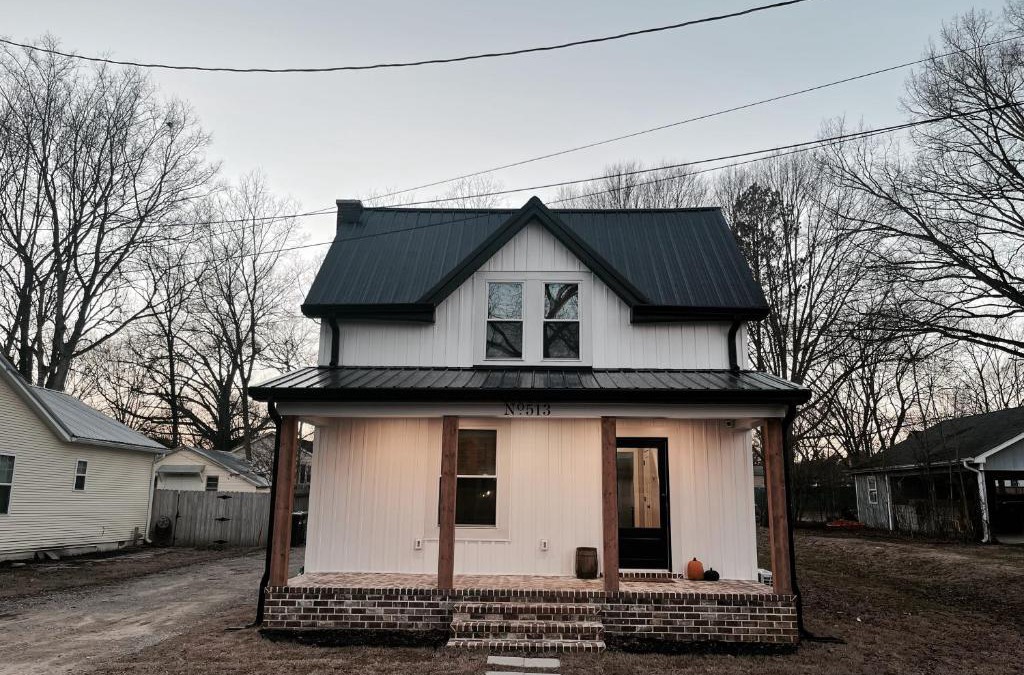 Henderson House | Peaceful Sears, Roebuck and Company Mail Order Home.