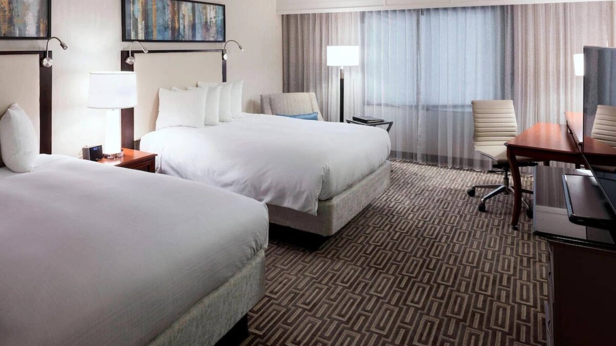 Fairfax Hotel | Peaceful Stay Near Fairfax Museum & Visitor Center | 4 Units with Free Parking