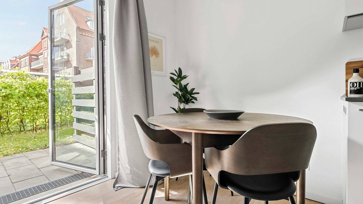 Vesterbro Apartment | Peaceful studio apartment
