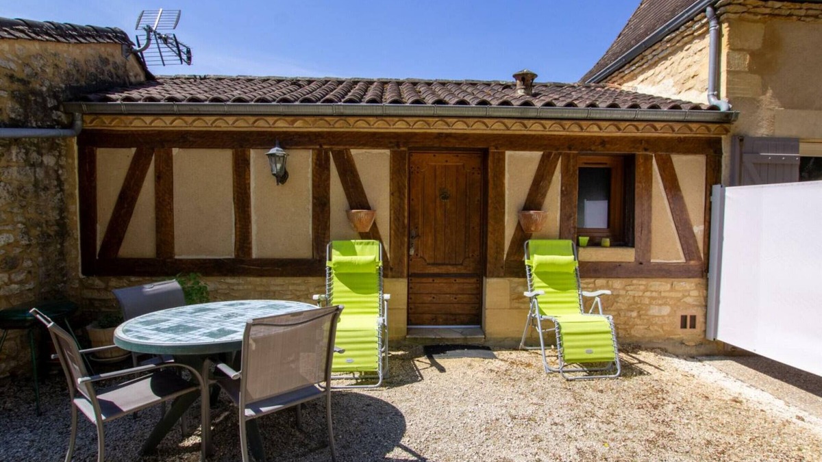 La Roque-Gageac Apartment | Peaceful studio near La Roque-Gageac with parking