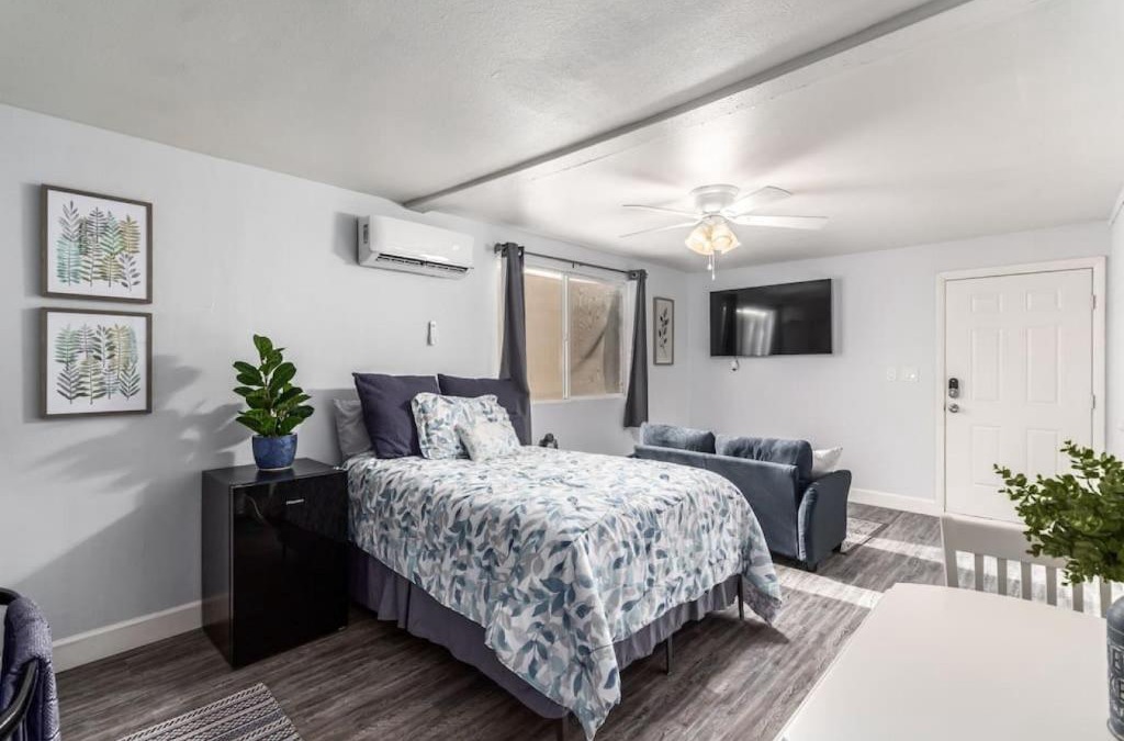 Tempe Apartment | Peaceful Studio in Tempe with Parking and Huge Backyard