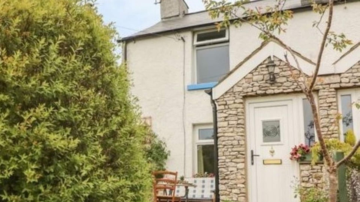 Urswick House | Peaceful Sunnybank Cottage