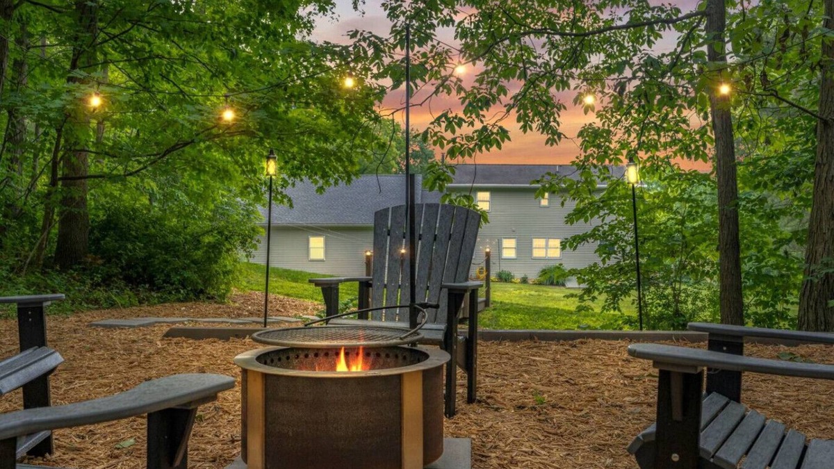 Newport House | Peaceful Valley Retreat