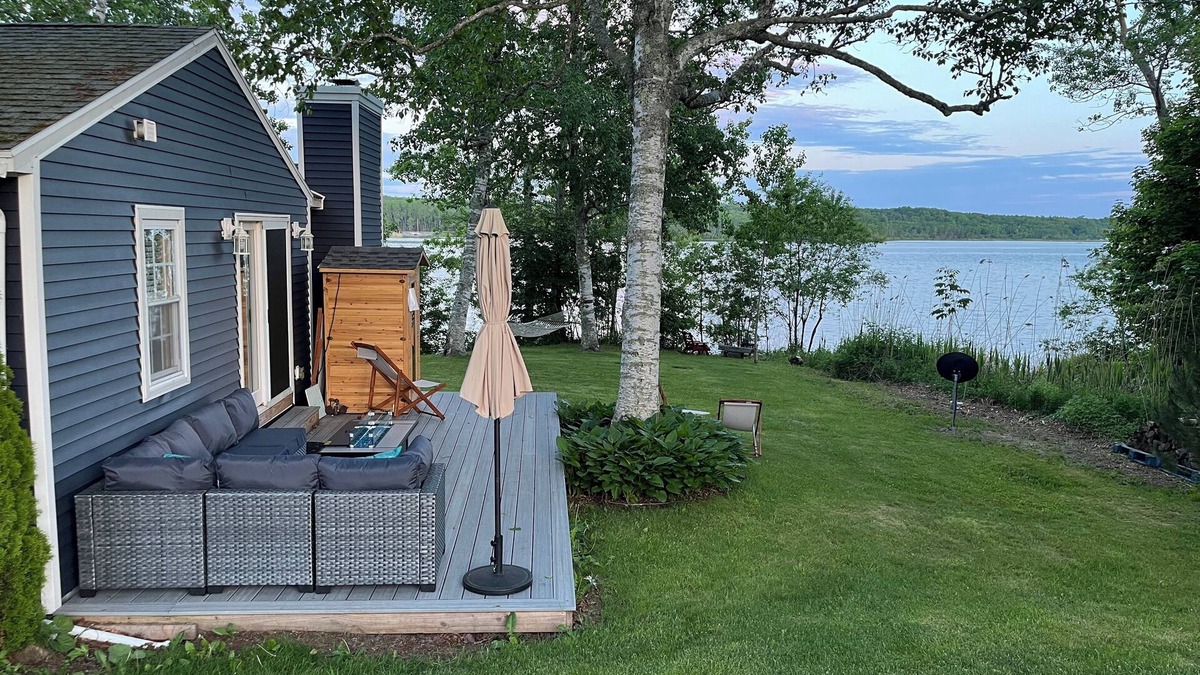 Stockton Springs House | Peaceful waterfront home on quiet cove with outdoor sauna near shops & hiking