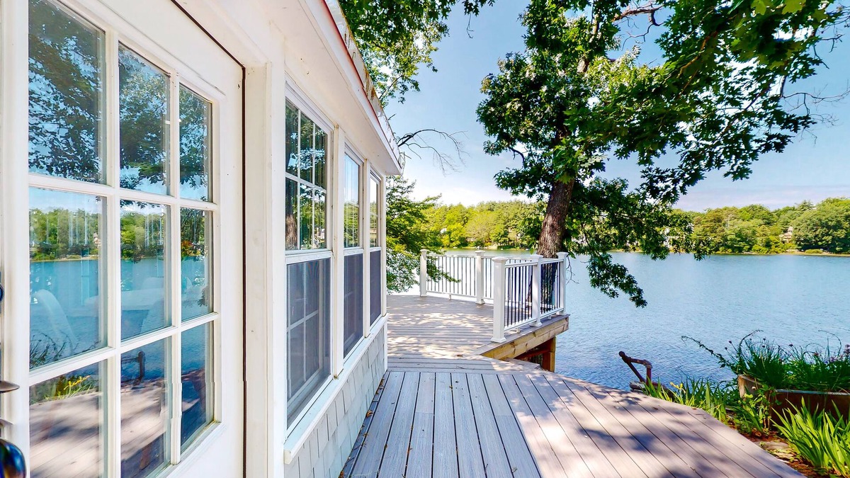 Plymouth Cottage | Peaceful waterfront cottage with furnished deck, beautiful view, firepit