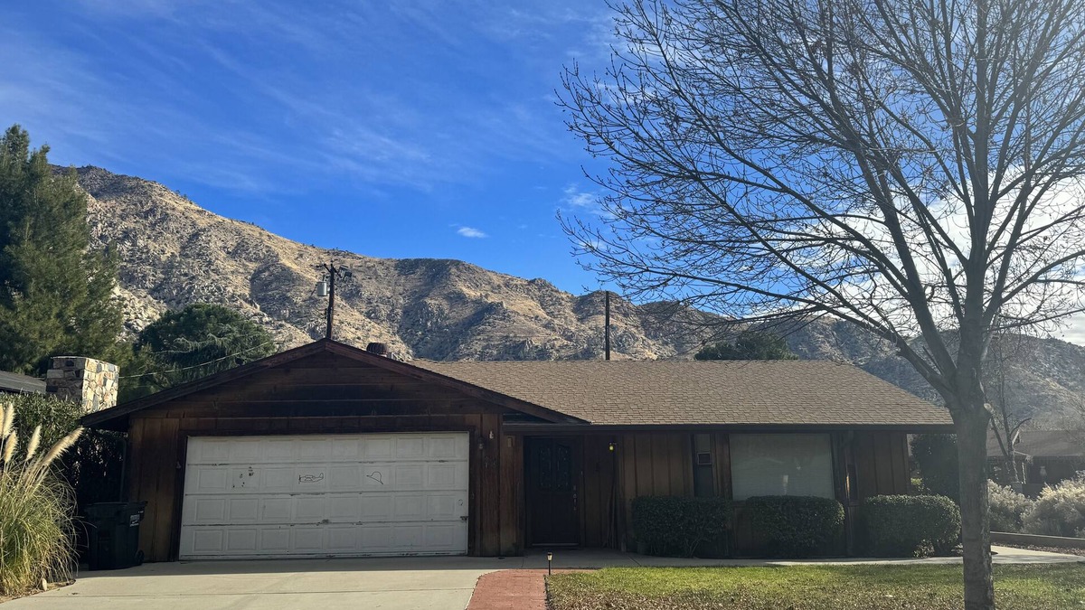 Kernville House | Peaceful weekend getaway 1 block from the river