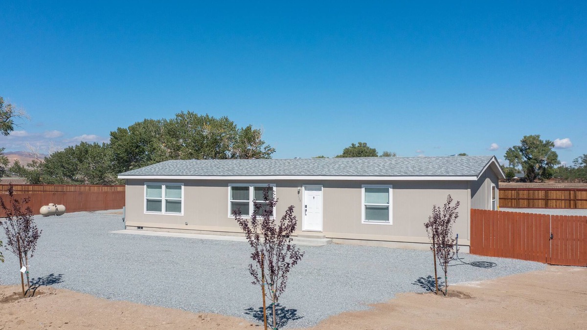 Yerington House | Peaceful Yerington Country Home
