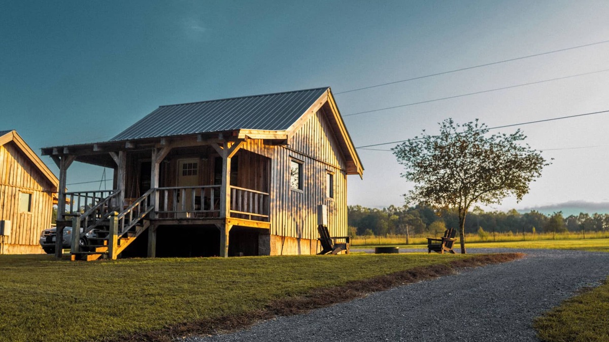 Smithville Cabin | PeacefulCountrysideTinyCabin w/Creek 10minCenterHillLake 15minRockIsland