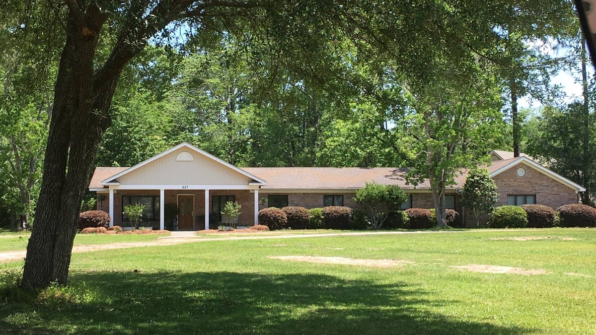 Foley House | Peachtree Cottage. Quality, comfort, & convenient location.