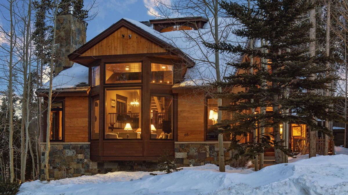 Boulder Ridge House | Peak 8 Platinum Large Home - Short walk to Peak 8, 6 Fully Oxygenated Bedrooms