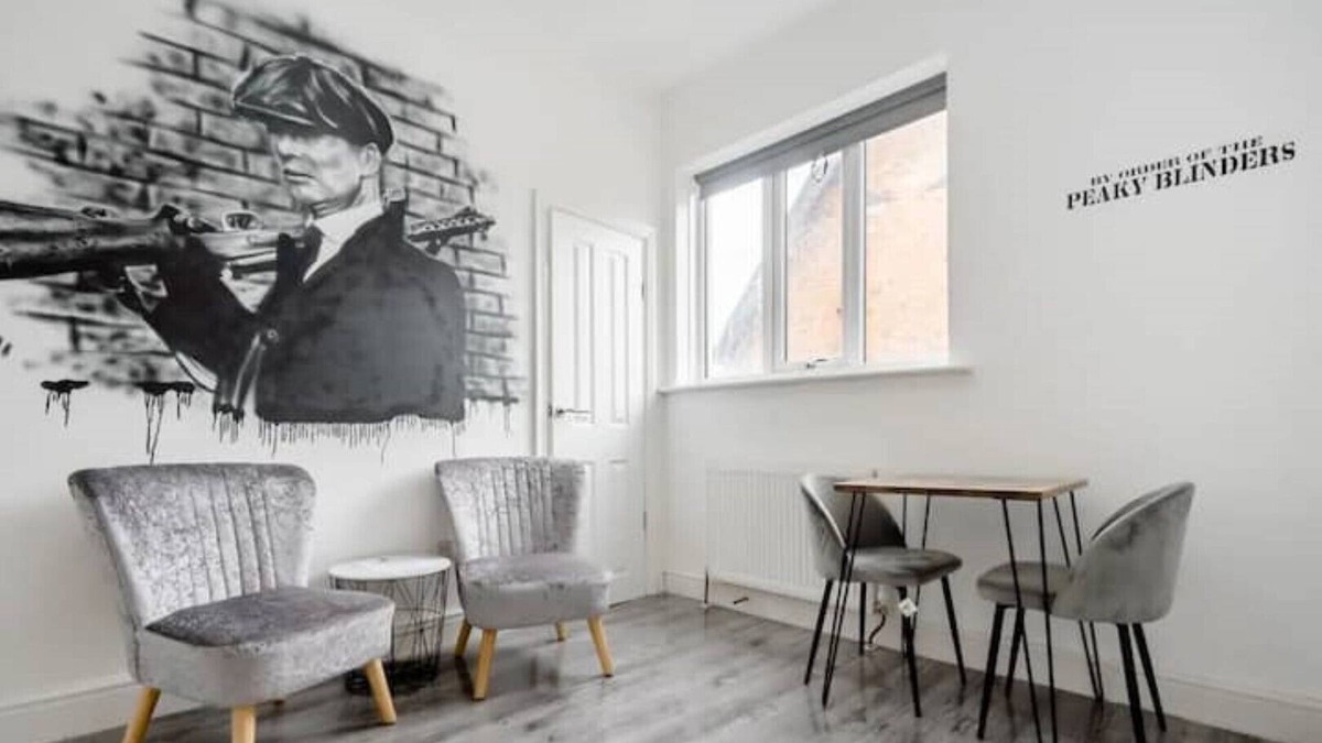 Edgbaston Apartment | Peaky Blinders Apartment nr Birmingham City Centre