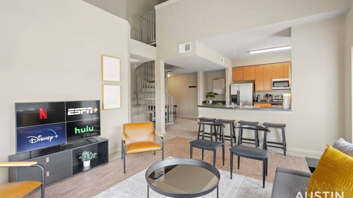 West Campus Apartment | Pearl #601 xxxxxxxxx