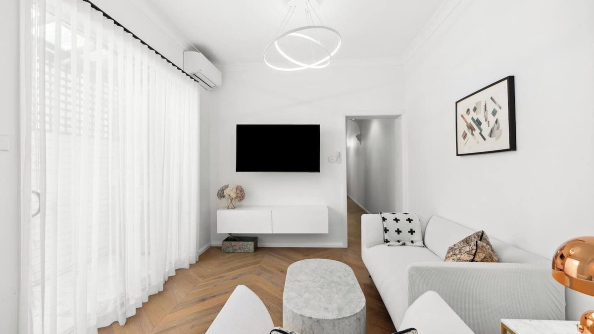 Redfern House | Pearl Terrace Heritage Elegance in Redferns Heart