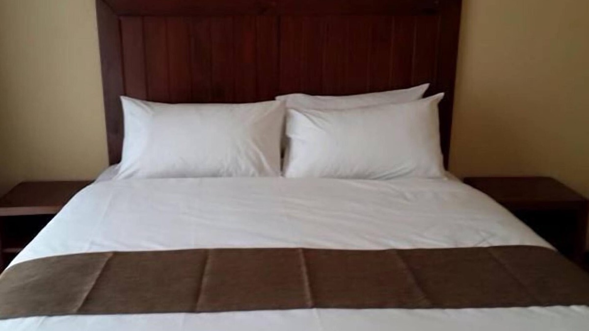 Bulawayo Cabin | Pebble Rock Lodge