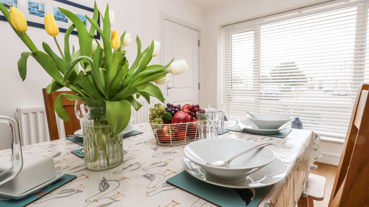 Portland Cottage | Pebbles Reach