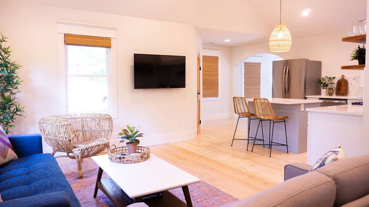 Wilmington House | Pecan Paradise: near Beach & Downtown!