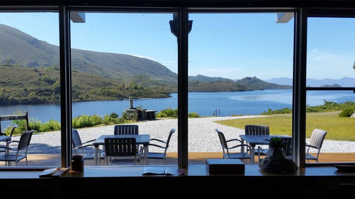 Strathgordon Hotel | Pedder Wilderness Lodge
