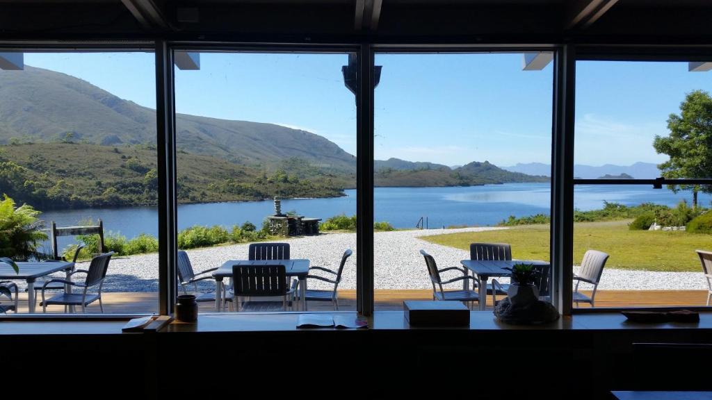 Strathgordon Hotel | Pedder Wilderness Lodge