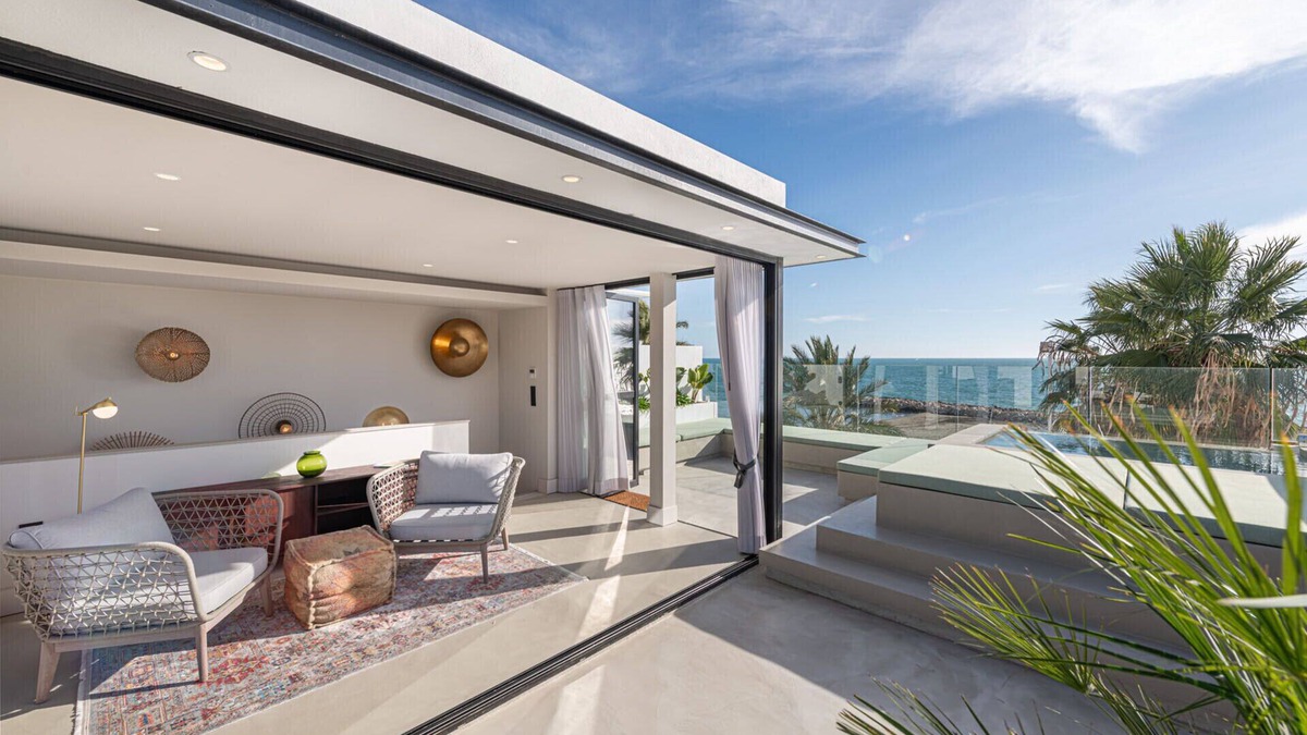 Pedregalejo Ski Chalet | Pedregal - Holiday Home in Malaga