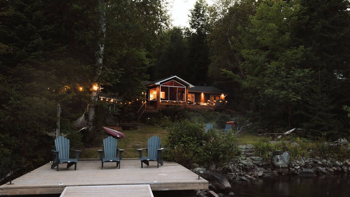 Dysart et al House | Peekaboo Cabin - 6 people
