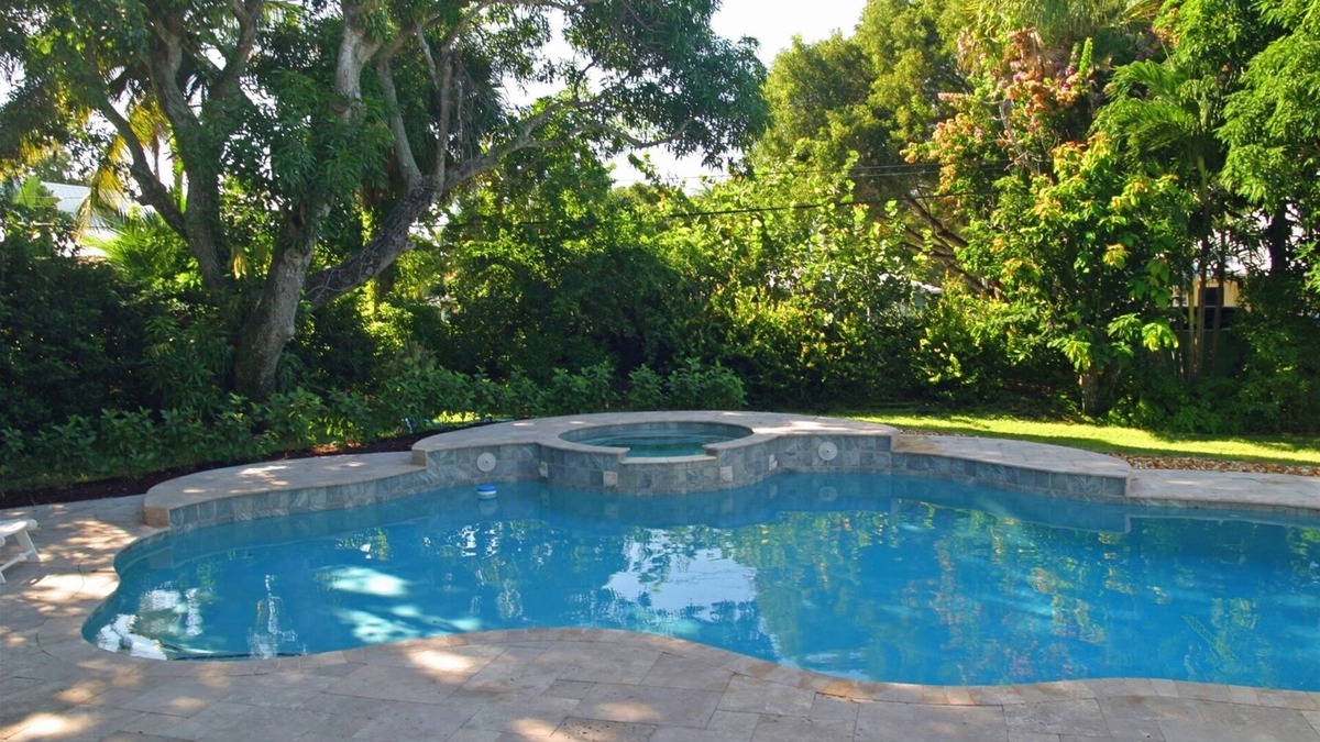 Stuart House | Pelican Landing, A Charming Florida Pool House