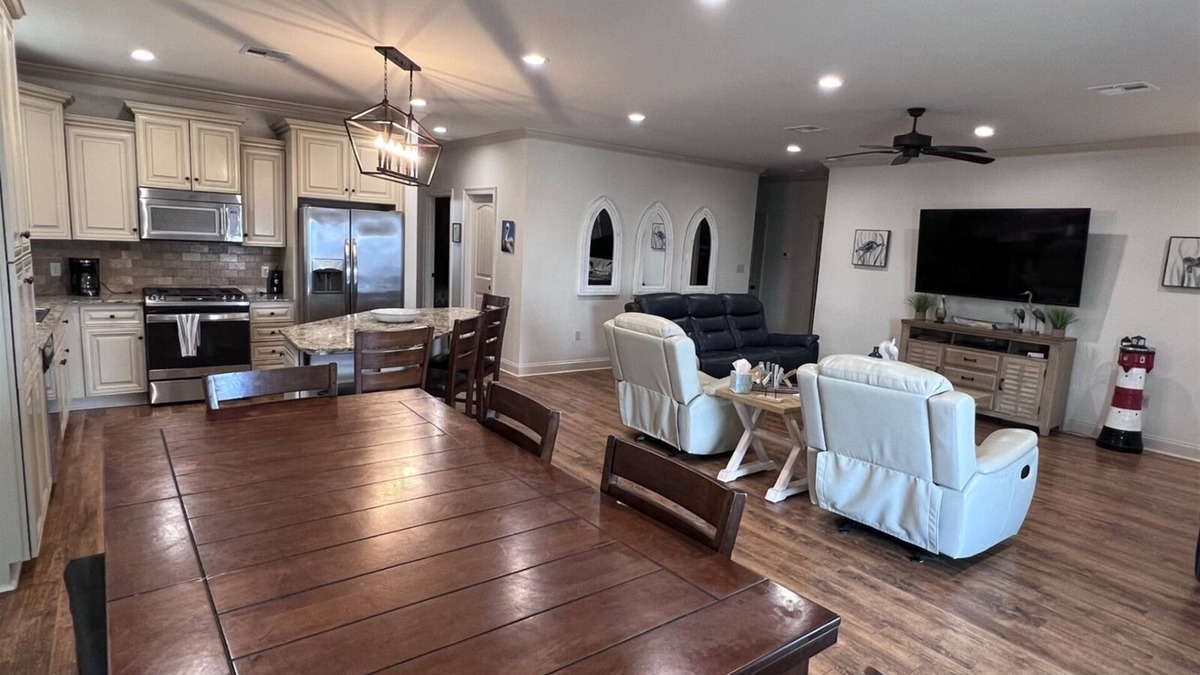 Golden Meadow House | Pelican Reef - Boat Access - Island Realty