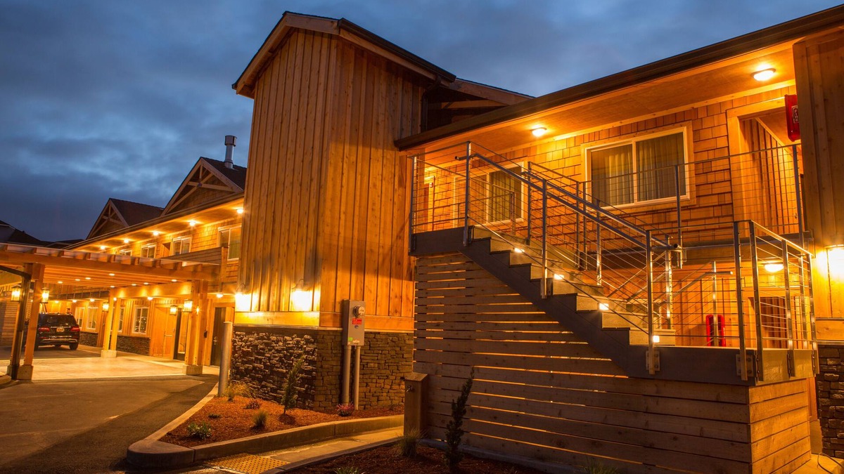 Lincoln City Hotel | Pelican Shores Inn