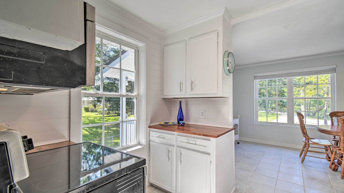 Oak House | 'Pelican Splash' Retreat on Bon Secour River!