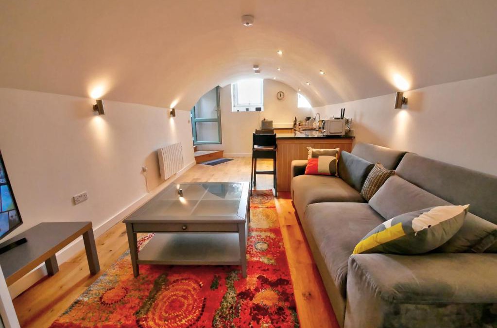 Hepworth Apartment | Pell Dell Apartment