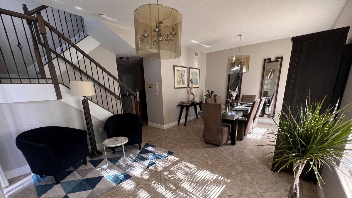 Pembroke Pines House | Pembroke Pines prime location for business & leisure travelers.