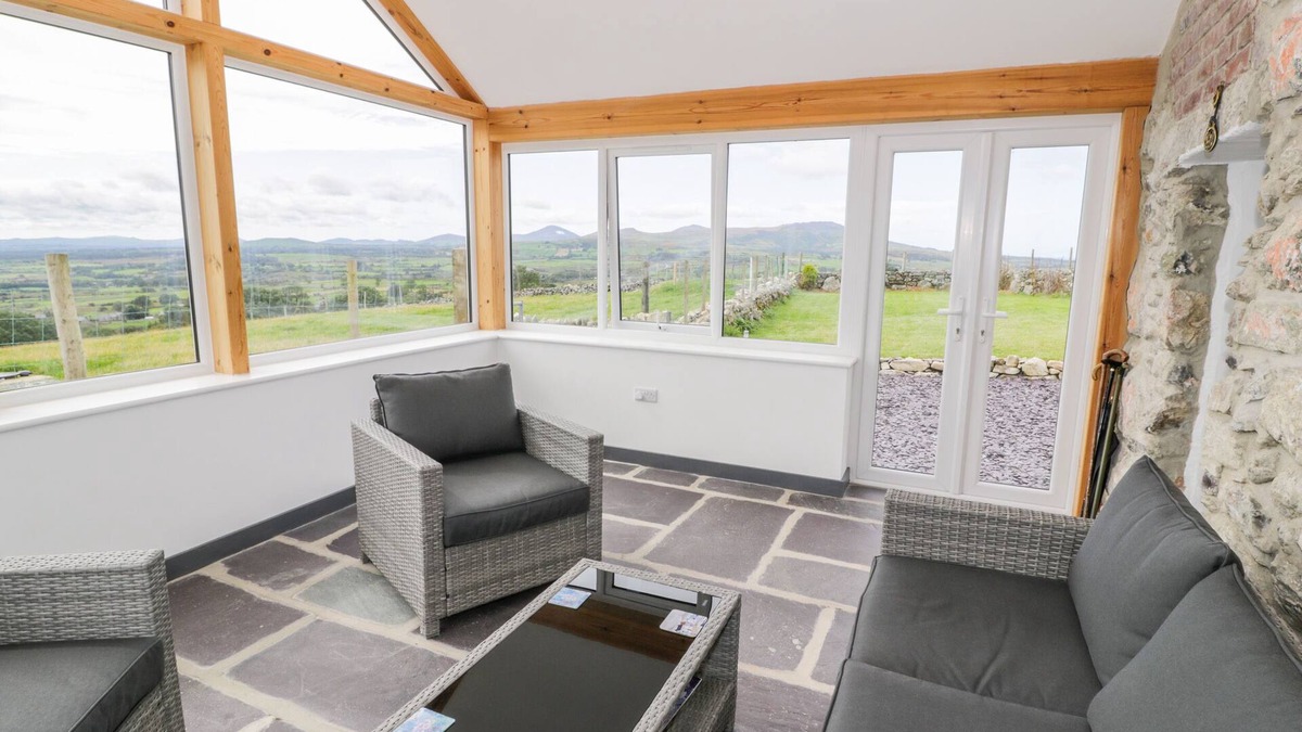 Garndolbenmaen House | Pen Y Braich Uchaf